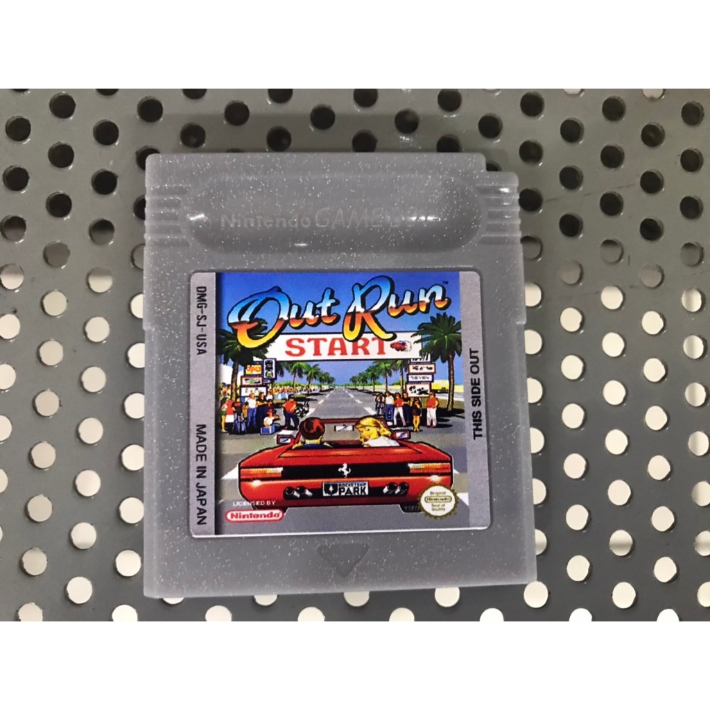 ตลับ GBC (Game boy Colour) Out Run ตลับผลิตใหม่ตอนนี้สามารถเล่นแบบสีได้แล้ว