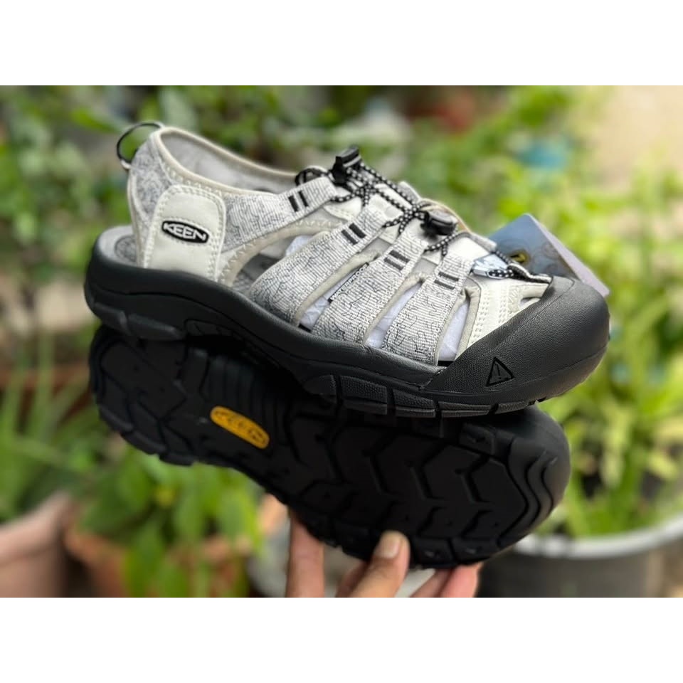 KEEN รองเท้าแตะหุ้มนิ้วทางน้ำ ซับในนุ่มระบายอากาศ กันลื่นโคลน กันกระแทกเต็มเท้า เป่าแห้งเร็ว เดินป่าทั้งวันสบาย ราคา ถูกที่สุด ดีลบีเคเค แกลเลอรีภาพที่ 7