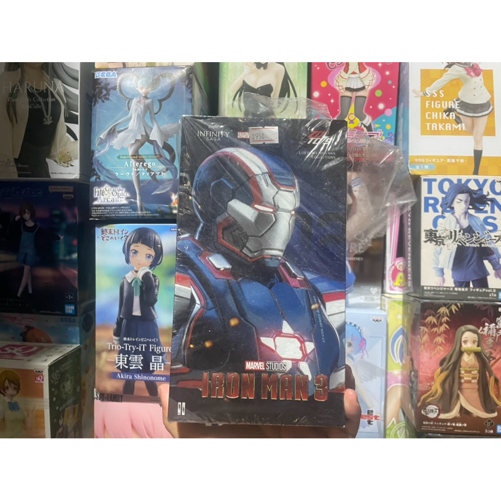 สินค้ามือ 2 ฟิกเกอร์แอ็คชั่น Iron Patriot ขนาด 1/10 จาก ZD Toys ซึ่งเป็นส่วนหนึ่งของคอลเล็กชั่น Iron
