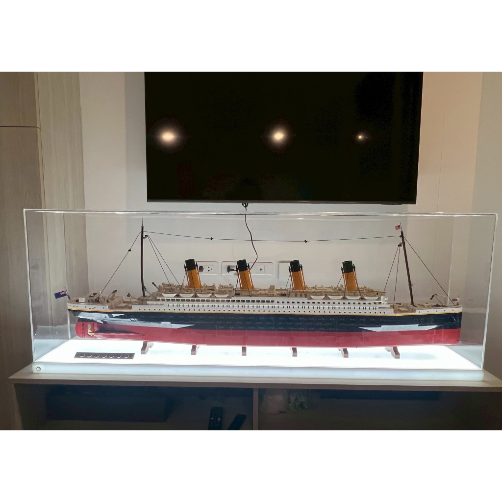 กล่องอะคริลิคแบบครอบ 140x25x50 cm. สำหรับ LEGO TITANIC 10294