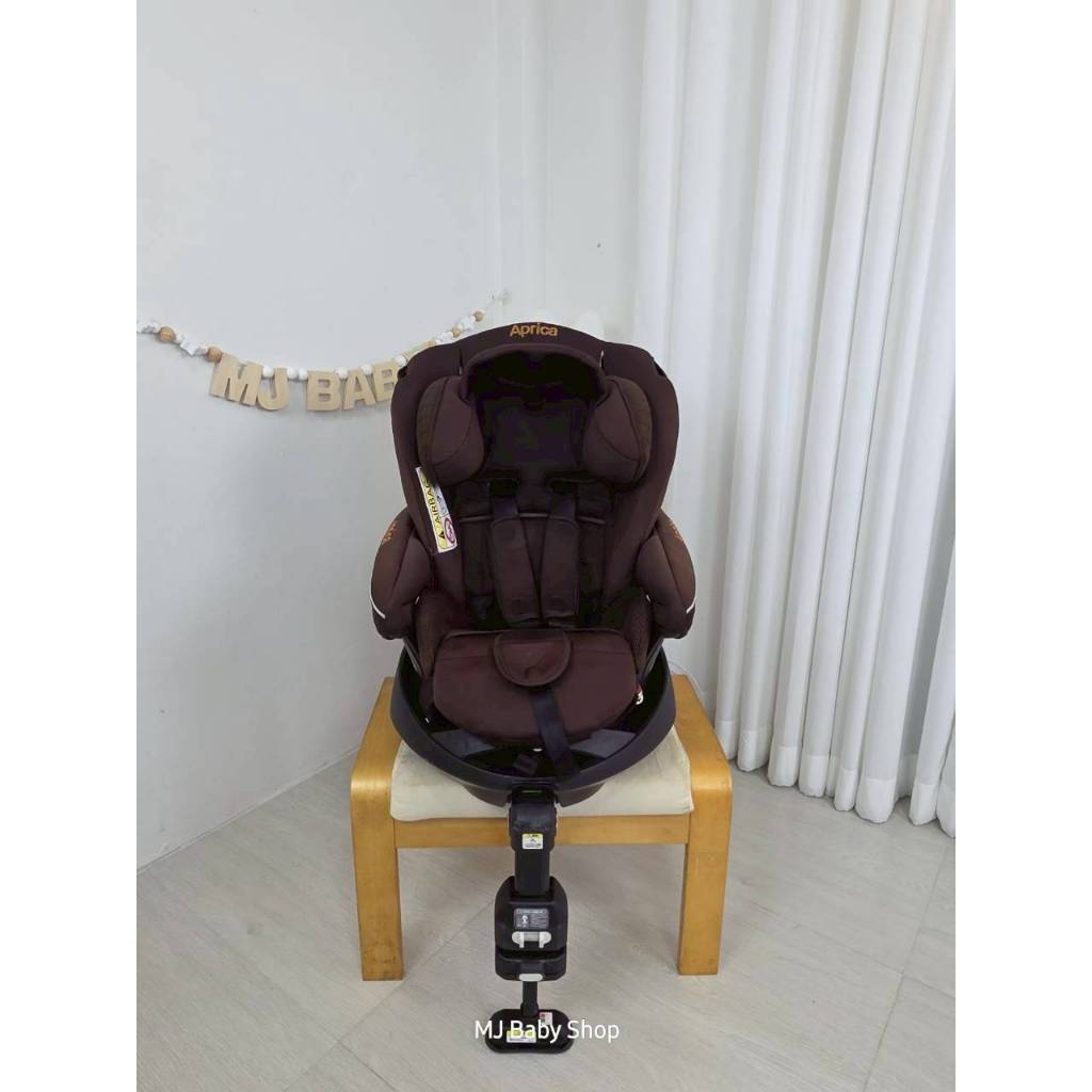Aprica รุ่น Fladea ระบบเบลท์