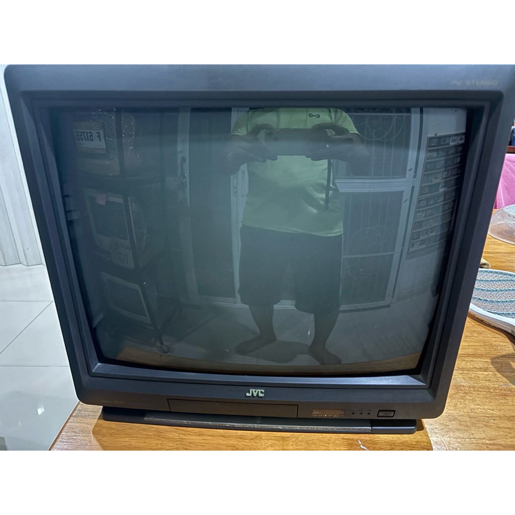 JVC CRT Color TV 21 inches originally