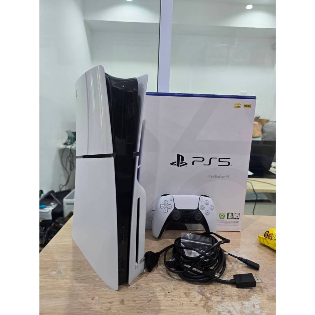 เครื่องเล่นเกมส์ Sony Playstation 5  Slim Disc บอร์ด CFI-2018 A01  มือ2  ประกันร้าน 15 วัน ถ่ายจากสิ