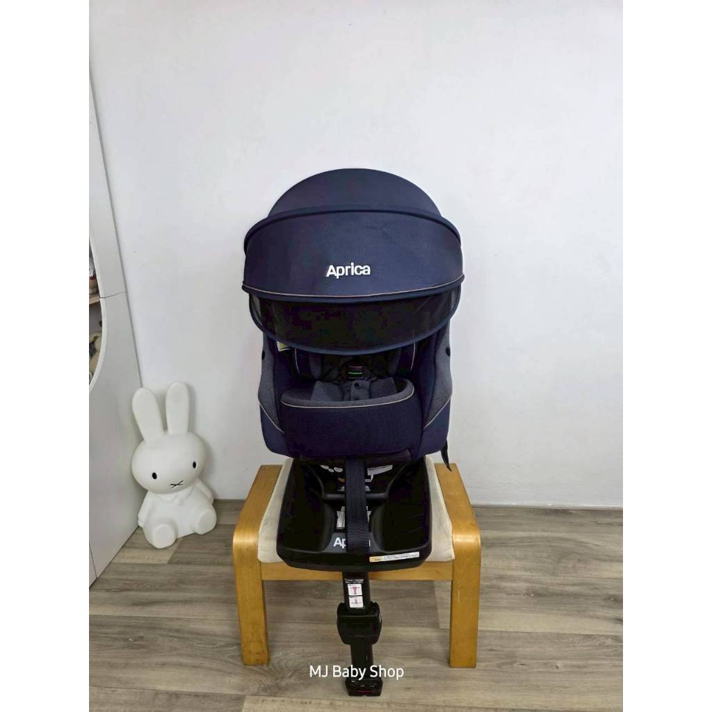 คาร์ซีท Aprica รุ่น Cururila ได้มารตฐาน R129  สภาพสวยมากรุ่นใหม่