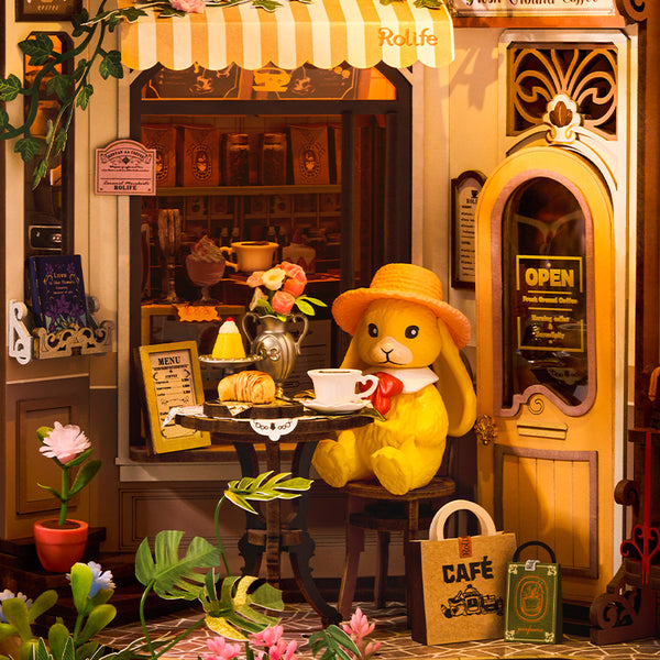 Robotime & Rolife ชุดโมเดลตัวต่อไม้ บ้านตุ๊กตา Holiday Cafe DIY Book Nook Kit TGB15 ราคา ถูกที่สุด ดีลบีเคเค แกลเลอรีภาพที่ 4