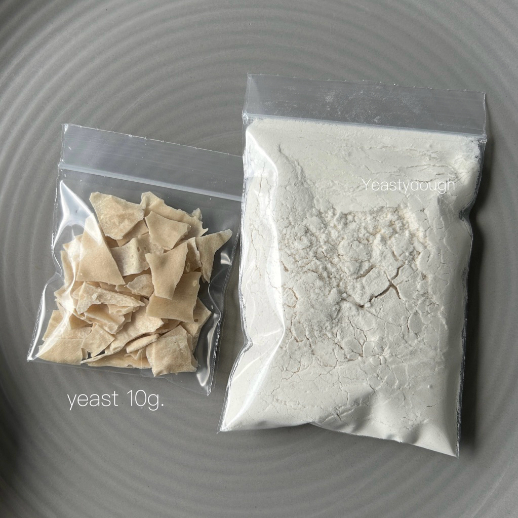 หัวเชื้อยีตส์ธรรมชาติแบบแห้ง dry yeast และแป้งขนมปัง สำหรับเตรียมทำ Starter Sourdough