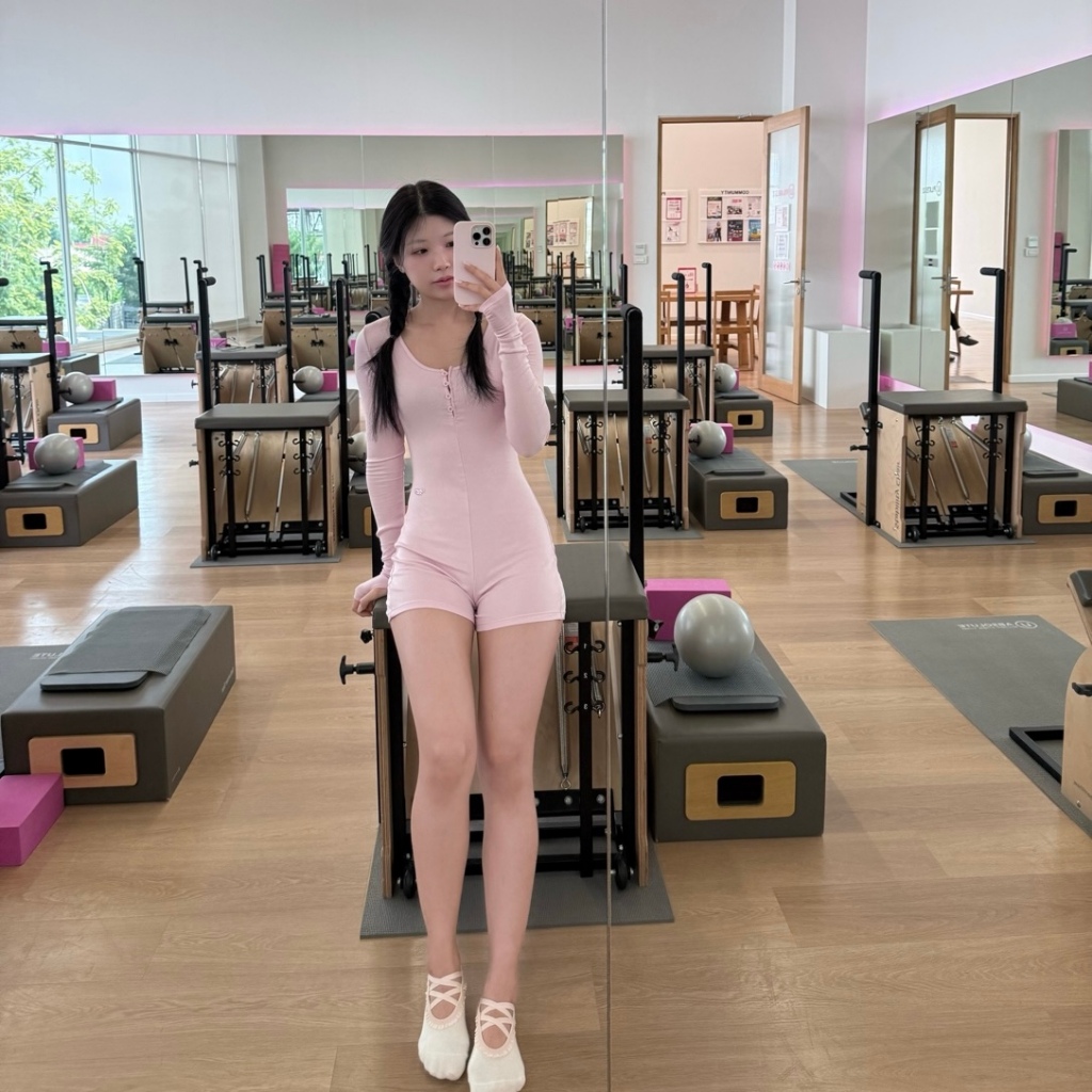 Homey Studio Romper - ชุดโยคะ บอดี้สูทขาสั้น
