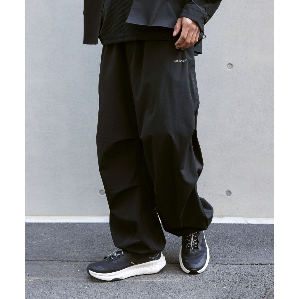 niko and ... [NUMERALS] Light Shell Easy Pants
