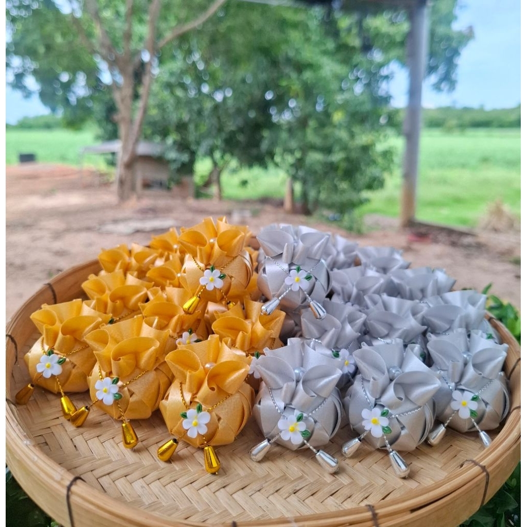 เหรียญโปรยทาน ถุงเงินถุงทอง สีมงคลคลาสสิก งานริบบิ้นประณีตสำหรับงานบวช งานกฐิน (50 ชิ้น) ตัวเปล่า