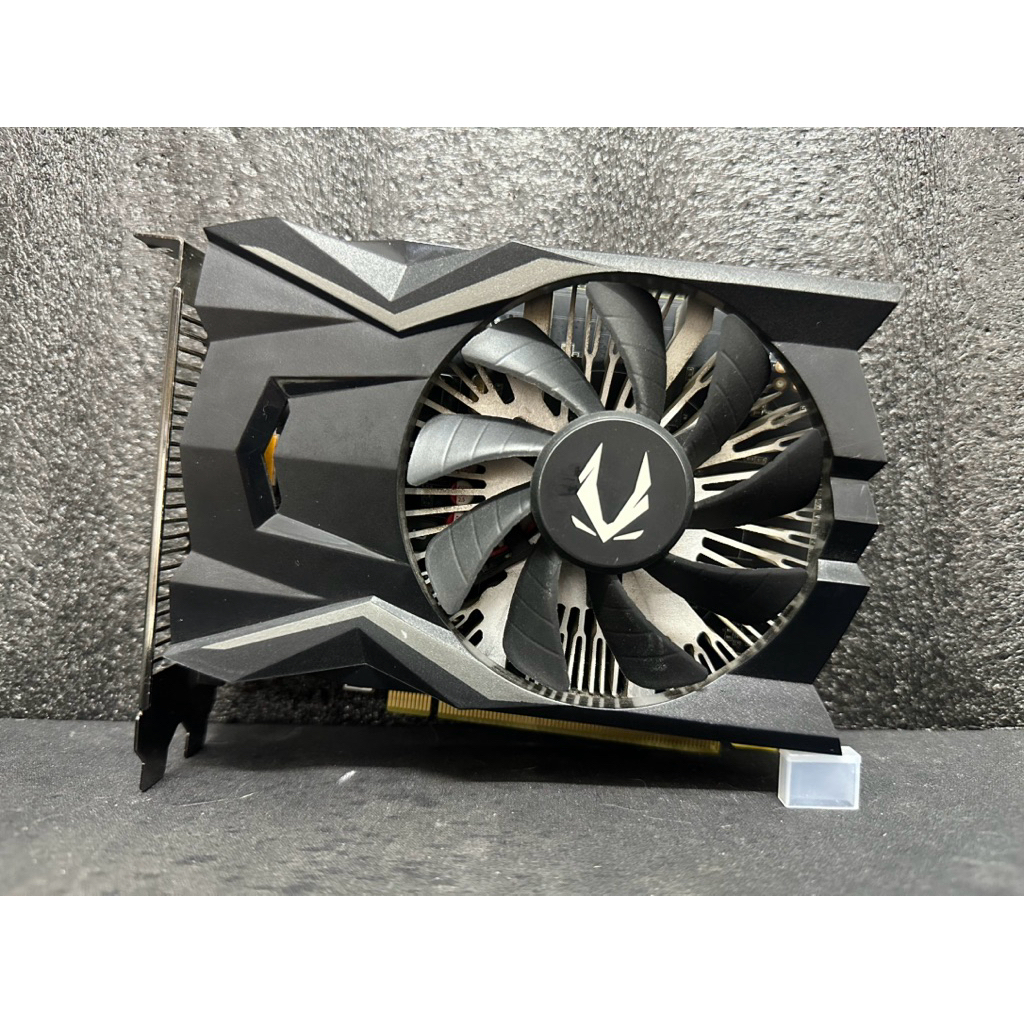VGA ZOTAC GAMING GTX1650 OC 4GB (การ์ดจอมือสอง ไม่ต่อไฟเพิ่ม)