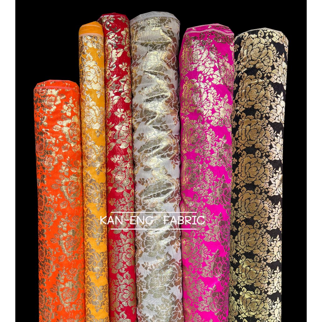 ผ้ากำมะหยี่ ผ้าดิ้นทอง ผ้าห่อขันหมาก ผ้าห่อสินสอด ลายดอก กว้าง135 ซม.(ขายเป็นเมตร)