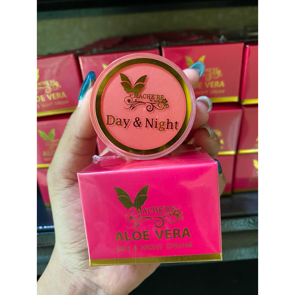 (ล็อตใหม่) ครีมบำรุงอโลเวล่า มาเชอรี่ บายจูมิ Mache're by Jumi Aloe Vere Day & Night Cream