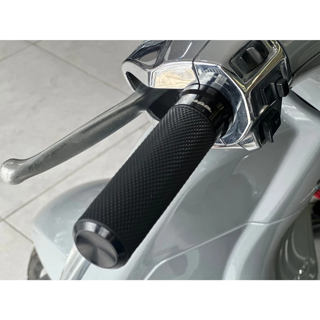 ปลอกแฮนด์แต่ง Vespa Sprint / Primavera / LX / S125 thumbnail 3