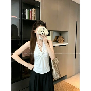 เสื้อครอบคล้องคอ เสื้อกล้ามคอหอยคอวี เหมาะกับไปเดท สีพื้น สาวแซ่บใส่ได้ #2436