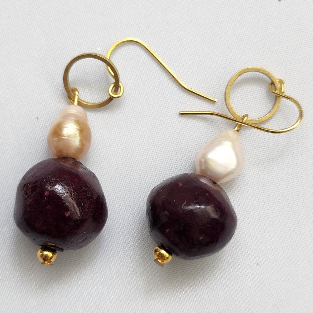 ต่างหูม่วงมุก by Fenn Jewelry เครื่องประดับ Fenn Jewelry