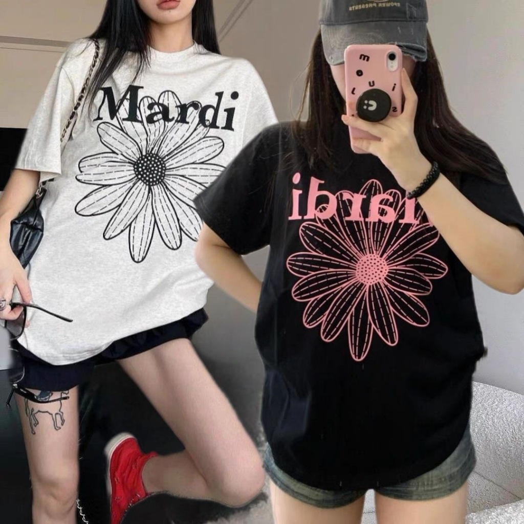 24ชั่วโมงส่งของ สต็อกไทย เสื้อยืดแฟชั่น ผ้าคอตตอน100% นุ่มสบาย ระบายอากาศดี ใส่ได้ทุกวัน ดีไซน์เรียบหรู(Mardi)