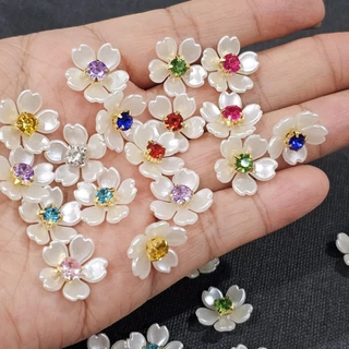 DP23 ดอกไม้ประดับเพชร ขนาด 15 มิล จำนวน 50 ชิ้น