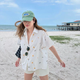 SUNFLOWER SHIRT เสื้อเชิ้ตผู้หญิงโอเวอร์ไซส์แขนสั้น ใส่เที่ยว ใส่ทำงาน ผ้าคอตตอน งานปักแน่นละเอียด ใส่สบาย