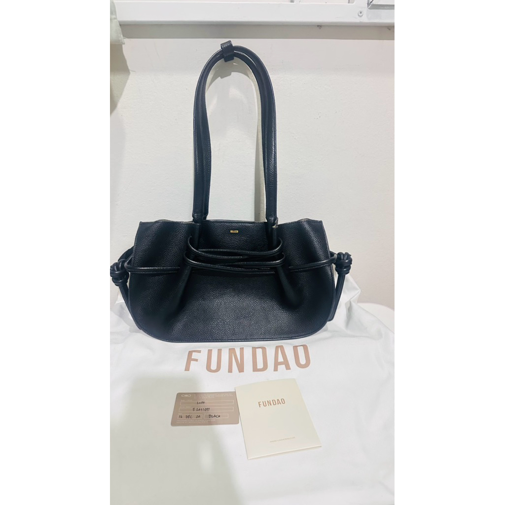 กระเป๋าFundao(ฝันดาว) FUNDAO bagรุ่น Lupo  Black (สีดำ)มือสอง