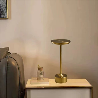 Table Lamp โคมไฟตั้งโต๊ะLED สามสี แบบไร้สาย เซนเซอร์สัมผัส ชาร์จไฟได้ สําหรับร้านอาหาร โรงแรม บาร์ ห้องนอน เพิ่มบรรยากาศ