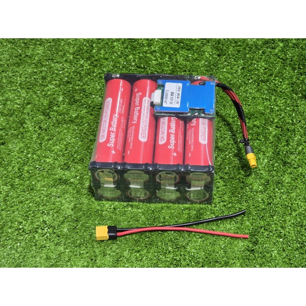 แบตเตอรี่ลิเธียม 8s (แพ็ค4x2) สีแดง เกรดA. แท้ 25.6v - 29.2v 15,000mah. LiFePO4 32140 แบตเตอรี่​​ 8s