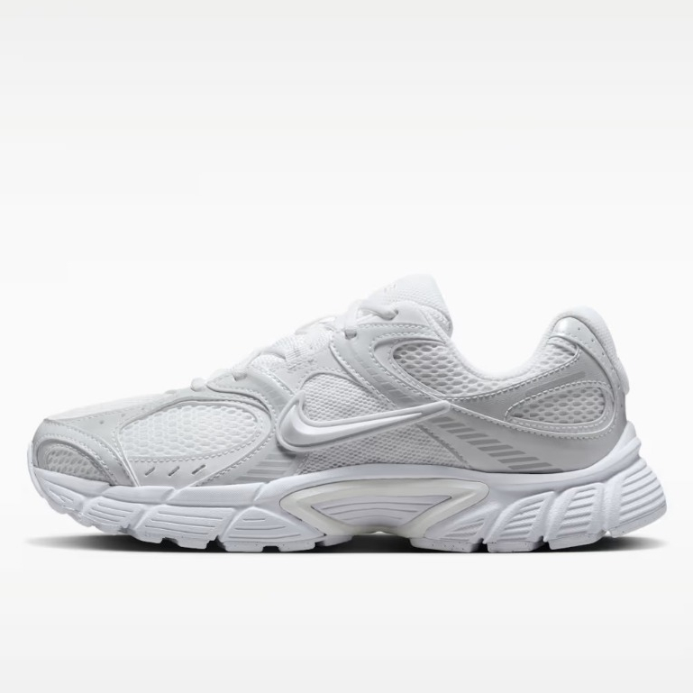 รองเท้าผู้หญิง Nike V5 RNR ของแท้ ป้ายไทย