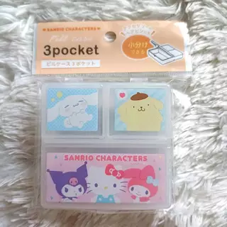 รุ่นใหม่ กล่องไดโซะ กล่องยา Sanrio ซานริโอ้ Pill Case ใส่ของจุกจิก เครื่องประดับ สติ้กเกอร์ หลายช่อง พร้อมส่ง