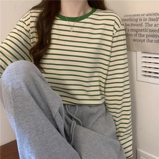 พร้อมส่งในไทย** เสื้อแขนยาวคอกลม ไม่หนาใส่หน้าร้อนได้ ผ้านิ่มไม่ลื่น Y354