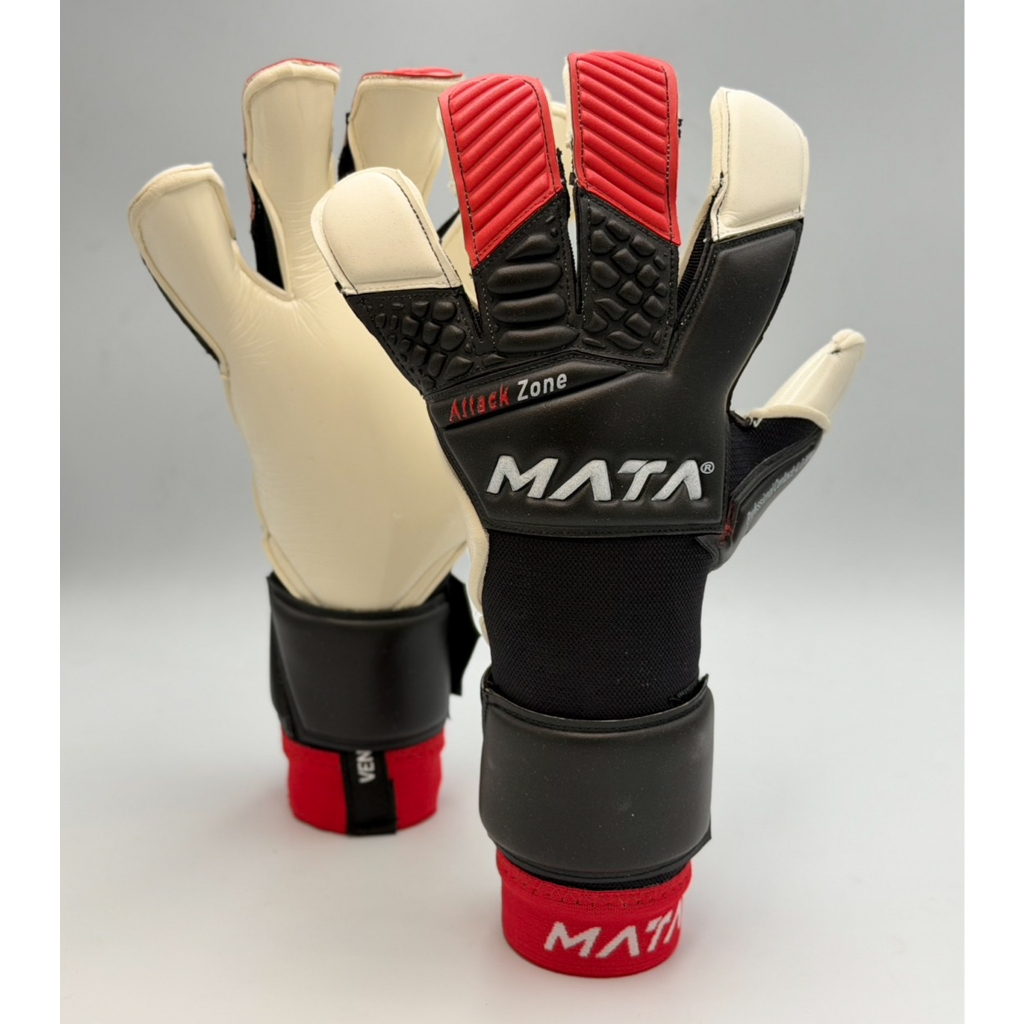 ถุงมือผู้รักษาประตู MATASPORT รุ่นท็อป Venom Grip3 EGRO CUT สีดำแดง