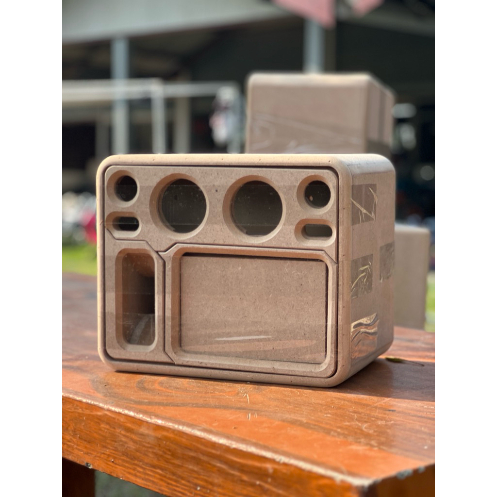 ตู้ลำโพงบลูทูธDIY ตู้ลำโพง 4.5 นิ้ว กระแทกข้าง ทรงโค้ง รุ่นใหม่ เบสหนัก กลาง3 แหลม2 สำหรับลำโพงบลูทูธ DIY