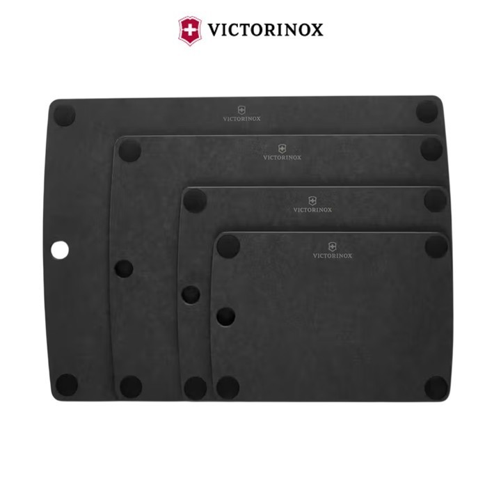 Victorinox All-in-One Cutting Board เขียงอเนกประสงค์ มีร่องสำหรับรองน้ำ และปุ่มยางถอดได้ที่มุมทั้งสี่ ( XS , M , L )