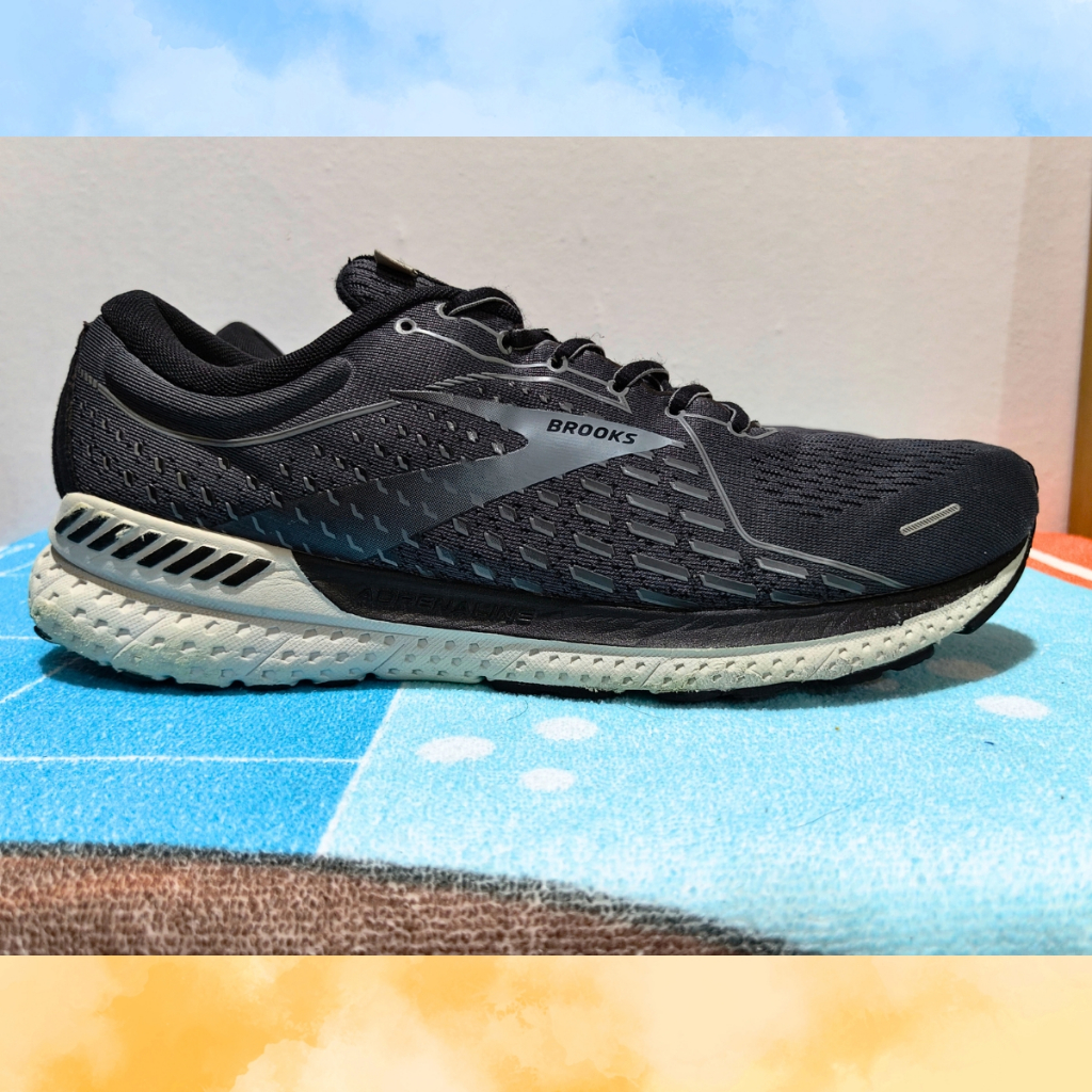 รองเท้าวิ่งมือสอง Brooks Adrenaline 21 ไซส์ 11UK / 46EUR / 30CM