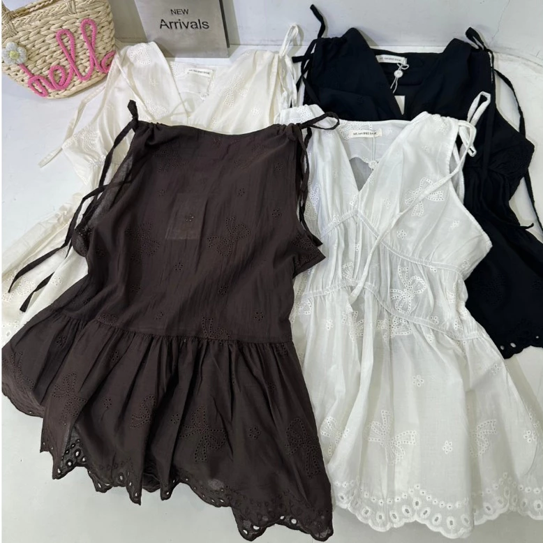 เสื้อลูกไม้ซีทรูดีเทลจีบหน้า ทรง Peplum สวยละมุนแบบสาวเกาหลี