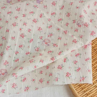 Preorder-ผ้าคอตตอนJacquard(ทอลายในเนื้อผ้า) คอตตอน100% หน้ากว้าง 145ซม. ผ้าเมตรนำเข้า