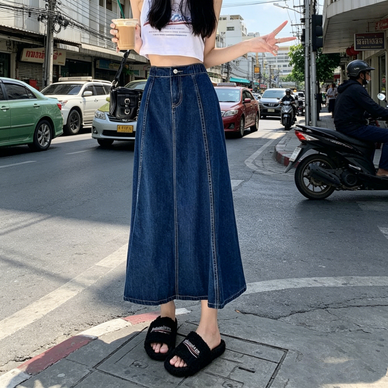 เหมาะกับไซส์ 147 ผู้หญิง กระโปรงยีนส์เรียบง่าย สไตล์ตัวเอ สวมใส่สบายในชีวิตประจำวัน มีความยืดหยุ่นที่เอว