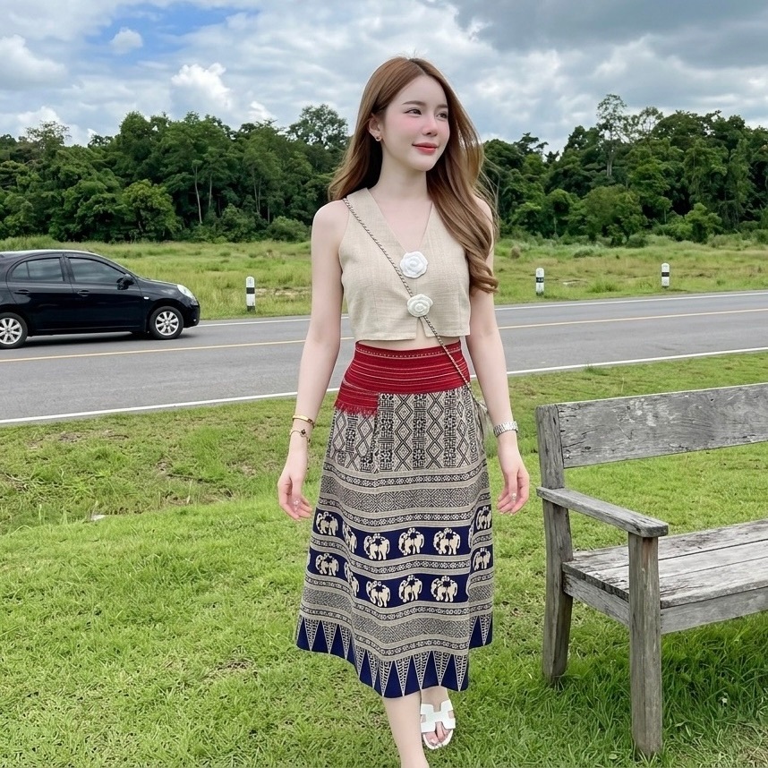 HOMJAI - กระโปรงผ้าไทยทรงเอ ผ้าฝ้ายพิมพ์ลาย กระโปรงยาวทรงสวย ใส่สวยใส่สบายค่ะ (สม็อคหลังยางยืด)