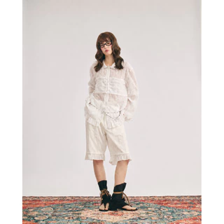 Aunchadabrand - Bittersweet blouse เสื้อเบลาส์แขนยาวลูกไม้ซีทรู ผ้าไม่คัน