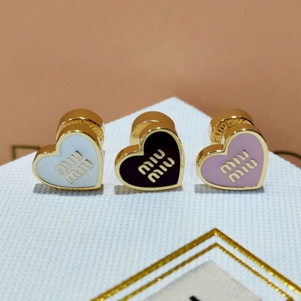 ต่างหู M งานสวย สินค้าพร้อมส่ง E661 E662 E663 E799