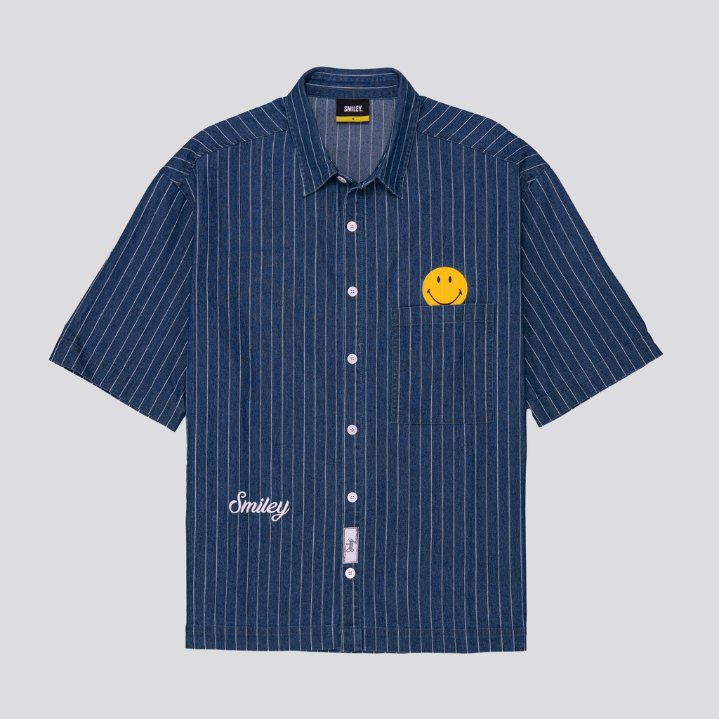SMILEY® DENIM WITH CROCHET PATCH SHORT SLEEVE SHIRT