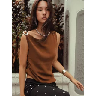 knitCircle - SALT Top (5 สี) เสื้อปาดไหล่ไหมพรม ประดับแขนเสื้อข้างขวาด้วยอะไหล่สีเงินเงา เนื้อผ้านุ่ม มีน้ำหนัก ทิ้งตัว