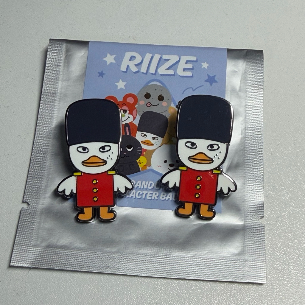 [พร้อมส่ง] RIIZE Random Character Badge - Sohee Ddolbyeong ตลบยอง