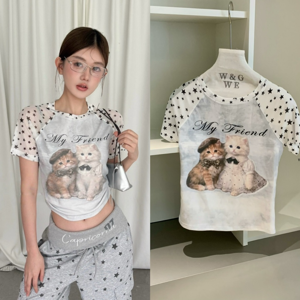 9914# เสื้อคอกลมแขนสั้น แต่งลายดาว สกรีนลายแมวช่วงอก เนื้อผ้ายืดอย่างดี TAG:WG.WE 🇰🇷