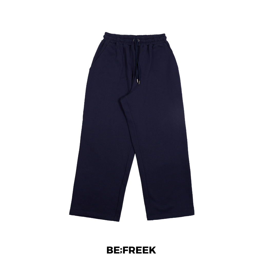 BE;FREEK กางเกงขายาวทรงกระบอก พิมพ์โลโก้ BE;FREEK สีน้ำเงิน BE;FREEK STRAIGHT-LEG NAVY SWEATPANTS