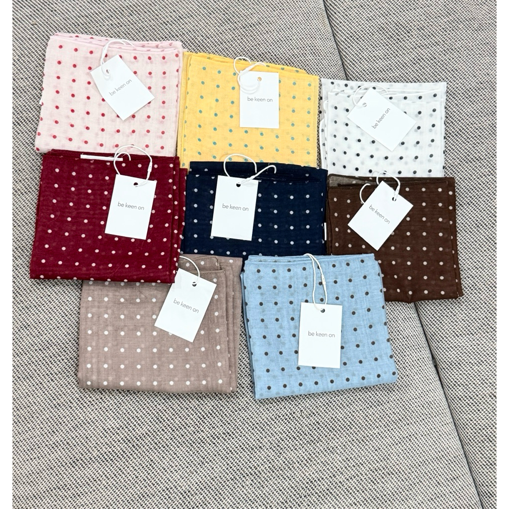 (ขนาด 60*60 Cm.) 𐙚 ˚🔖💞 Polka dot (ผ้าโพลิเอสเตอร์)- พร้อมส่ง 🍬🌷 ผ้าเช็ดหน้าลายจุด /ผ้าคลุมหัว/พันคอได้ ลายจุด