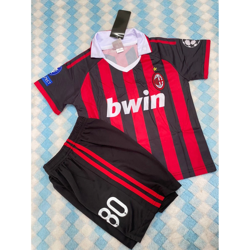 ชุดบาสเด็กทีมAC MILAN ดำแดงพร้อมกางเกง ชื่อRONANDINHO เบอร์80