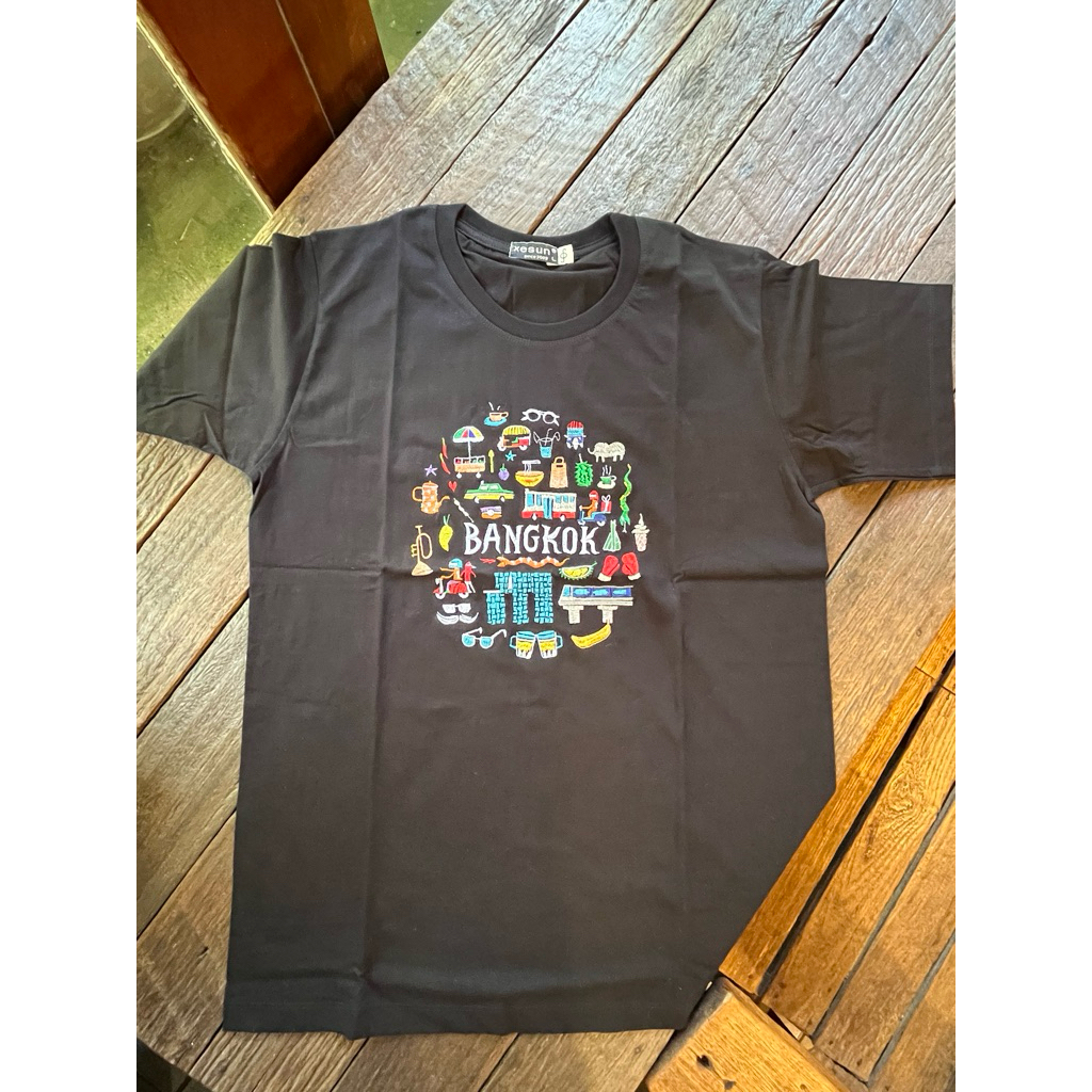 เสื้อยืดปักลาย Bangkok
