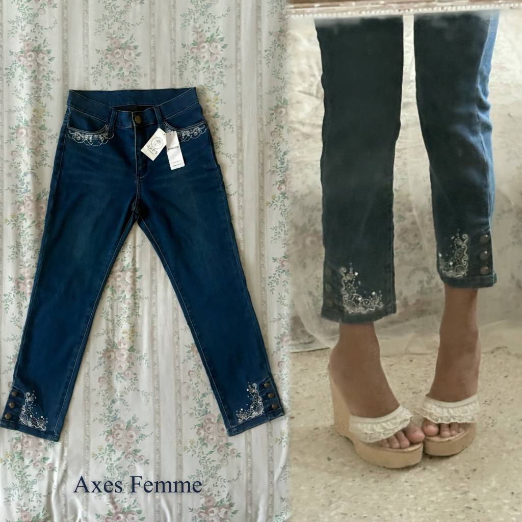 Axes Femme Mid-Rise Coquette Lace Jeans | กางเกงยีนส์ขายาวAxes femme