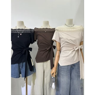 B695 | เสื้อเปิดไหล่แต่งลูกไม้ พร้อมผูกเอวสุดเก๋ ใส่แล้วหุ่นสวย ดูแพง