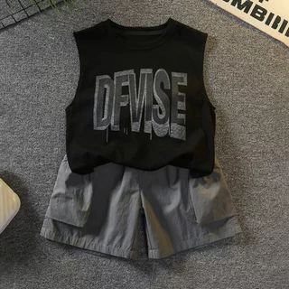 BEAR BABY ชุดเด็กผู้ชายสไตล์เกาหลี เสื้อกล้าม+กางเกงขาสั้น ลายอักษรแฟชั่น เนื้อผ้านุ่ม เย็นสบาย ไซส์90-150