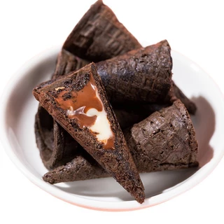 Waffle crispy cone ไอติมกรอบโอริโอ้ โคนวาฟเฟิลกรอบ เวเฟอร์ไอติมกรอบ โอริโอ้ช็อคโกแลต มี 2 รสชาติ ขนาด 68 กรัม